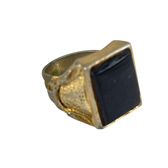 Vintage Gold-Tone Black Stone Statement Ring Size 7 Jewelry Bold Rectangular - Picture 2 of 6